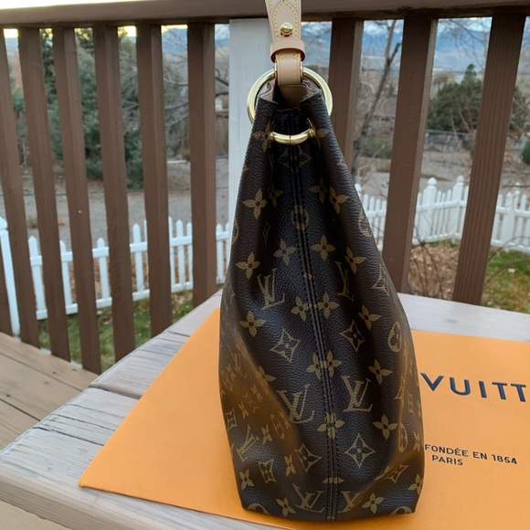 Sold - New Louis Vuitton Graceful MM - Picture 8 of 16